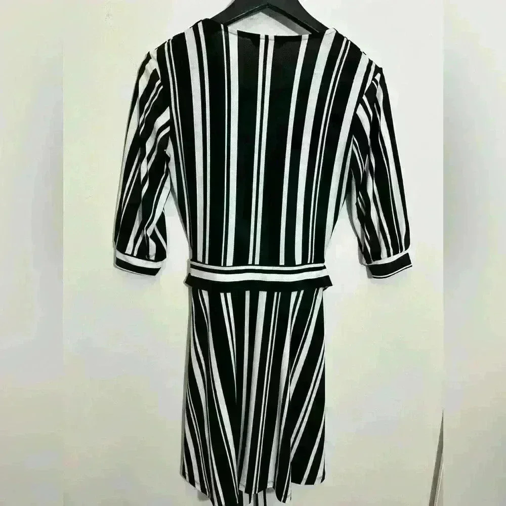 H&M Dress Striped Deep V Belted Stretch Women's Black White Long Sleeve Size XS - Picture 2 of 7